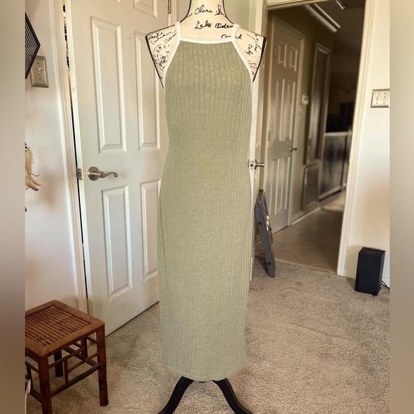 SHEIN Curve- Comfort and Style in One!  Olive Green Ribbed Dress, loungewear! - Picture 2 of 11